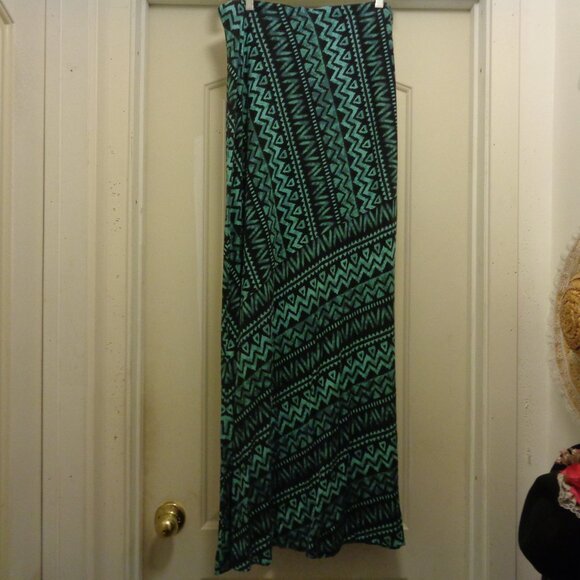 TRIBAL ISLAND PARADISE GIRL MAXI DRESS OR TALL SKIRT BY MATTY L - Picture 5 of 6